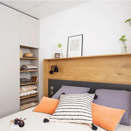 Mobil-home Avec Terrasse - 3 Chambres, 6 Personnes - Api-1-52-1452 * Σαιν-Ζαν-ντε-Μον