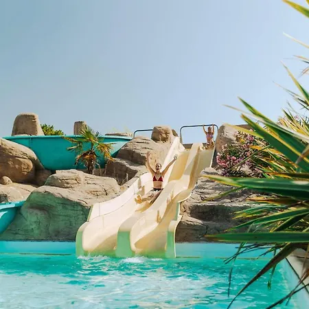 Mobil-home Avec Terrasse - 3 Chambres, 6 Personnes - Api-1-52-1452 * Saint-Jean-de-Monts