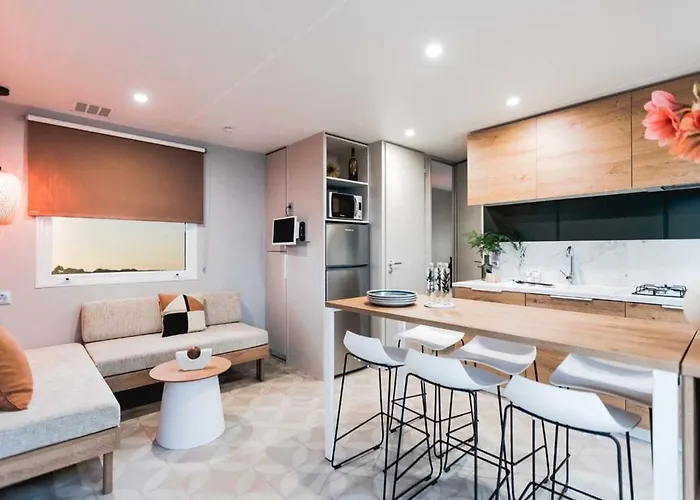 Mobil-home Avec Terrasse - 3 Chambres, 6 Personnes - Api-1-52-1452 * Saint-Jean-de-Monts