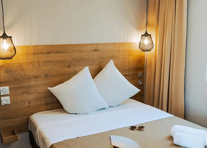 Campingplatz Mobil-home Avec Terrasse - 3 Chambres, 6 Personnes - Api-1-52-1452 Saint-Jean-de-Monts