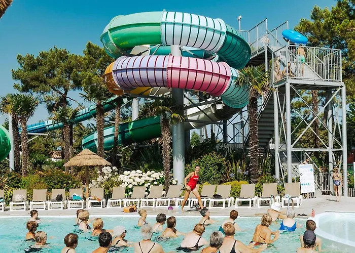 Mobil-home Avec Terrasse - 3 Chambres, 6 Personnes - Api-1-52-1452 * Saint-Jean-de-Monts