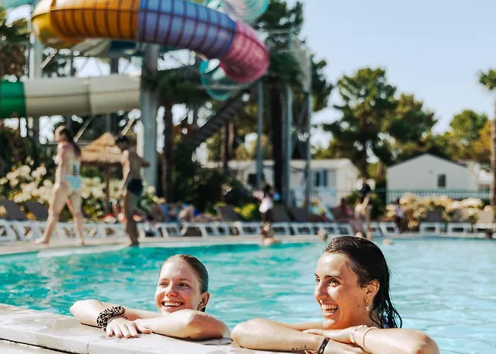 Campingplatz Mobil-home Avec Terrasse - 3 Chambres, 6 Personnes - Api-1-52-1452 Saint-Jean-de-Monts